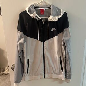 Nike Men's Black and Light Gray Windbreaker size large